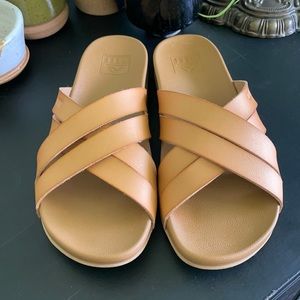 Reef Cushion Spring Bloom Sandals in Natural